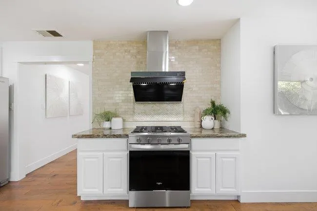 2155 Sterling Avenue, Menlo Park, California 94025