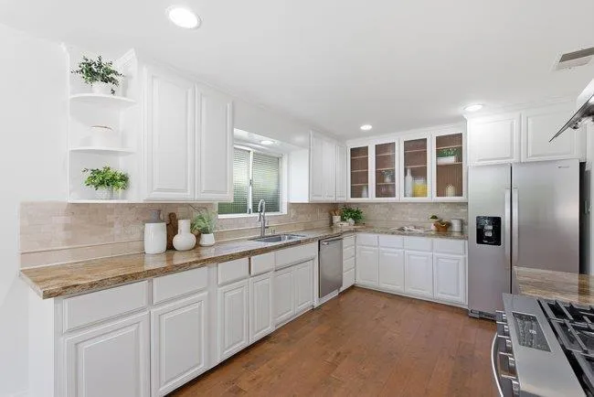 2155 Sterling Avenue, Menlo Park, California 94025