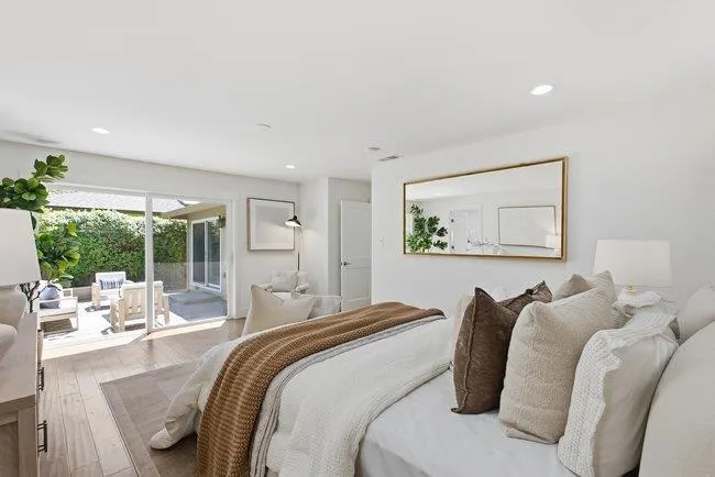2155 Sterling Avenue, Menlo Park, California 94025