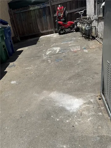 Back area for vacant unit
