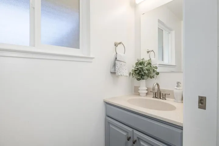 220 Castillion Terrace, Santa Cruz, California 95060