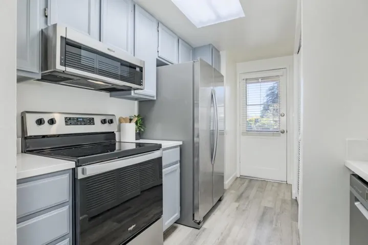 220 Castillion Terrace, Santa Cruz, California 95060