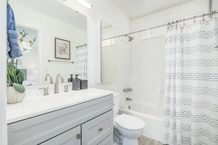 220 Castillion Terrace, Santa Cruz, California 95060