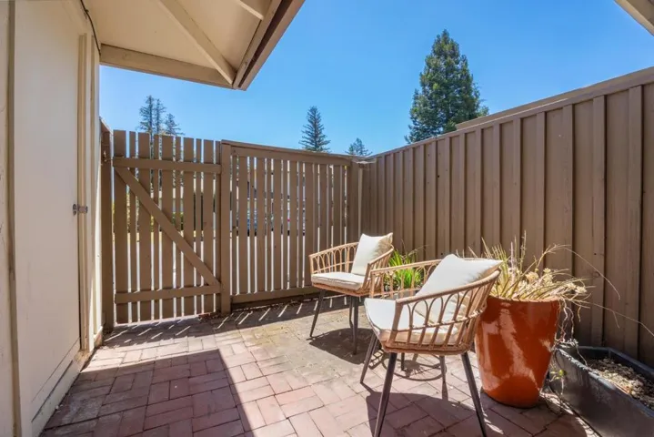 220 Castillion Terrace, Santa Cruz, California 95060