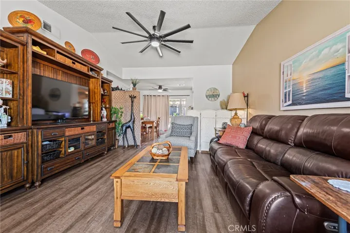 1974 Hooper, San Jacinto, California 92583