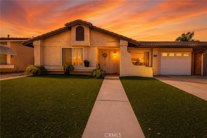 1974 Hooper, San Jacinto, California 92583
