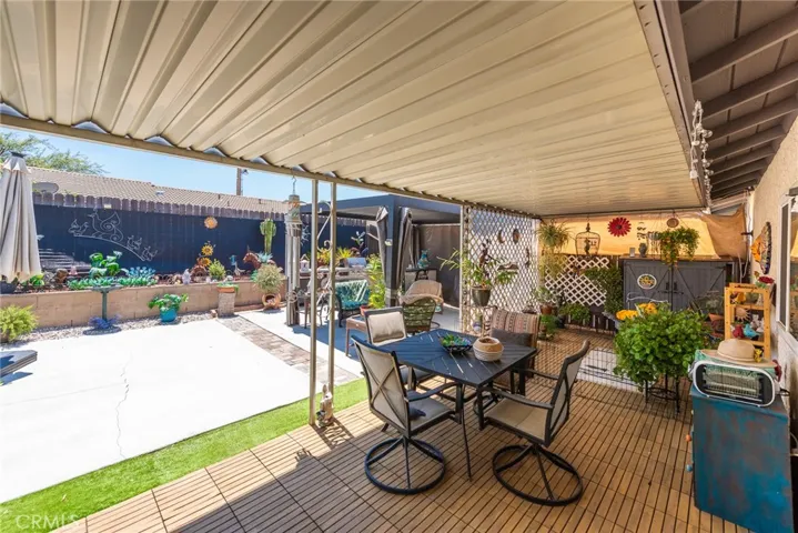 1974 Hooper, San Jacinto, California 92583
