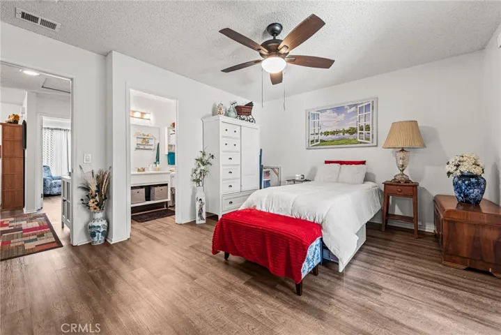 1974 Hooper, San Jacinto, California 92583