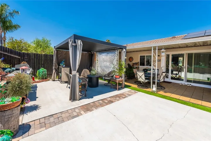 1974 Hooper, San Jacinto, California 92583