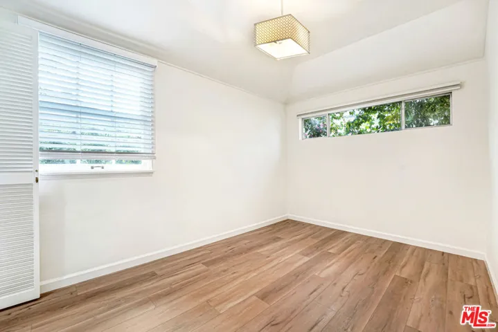 9965 Rear Durant Drive, Beverly Hills, California 90212