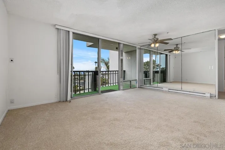 Let's get over to the view through the slider to the balcony!!!