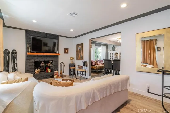 10254 Floralita Avenue, Sunland, California 91040 — photo 4