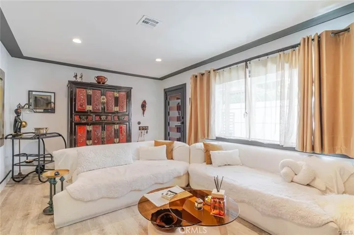 10254 Floralita Avenue, Sunland, California 91040 — photo 5