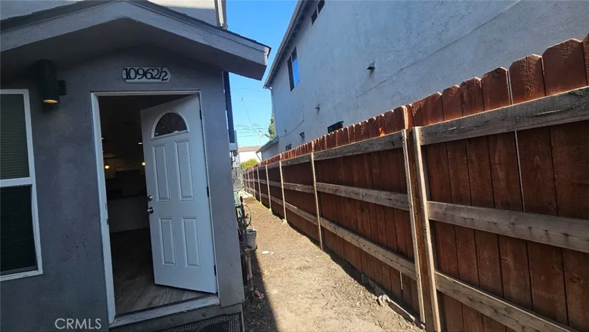 10962 1/2 Avalon, Los Angeles, California 90061