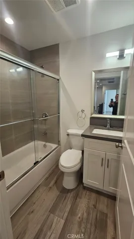 10962 1/2 Avalon, Los Angeles, California 90061