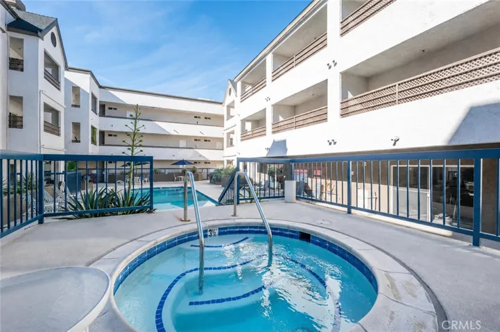 300 N El Molino Avenue 117, Pasadena, California 91101
