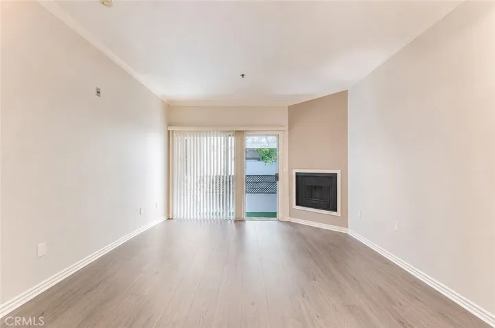 300 N El Molino Avenue 117, Pasadena, California 91101