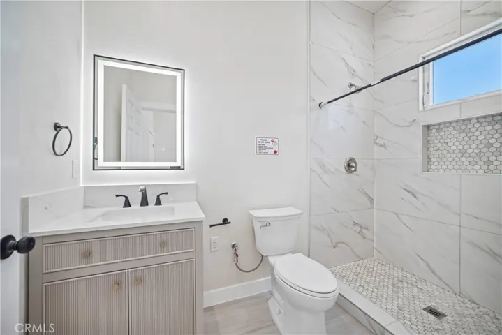 1956 N Ontario Street 101, Burbank, California 91505
