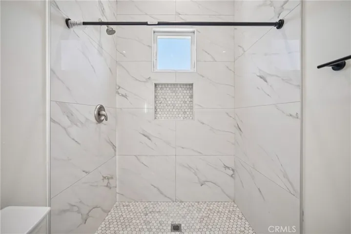 1956 N Ontario Street 101, Burbank, California 91505