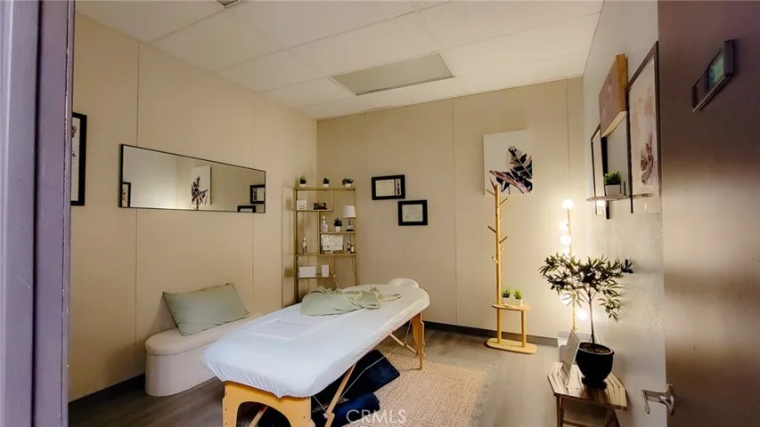 16519 Victor 350, Victorville, California 92395