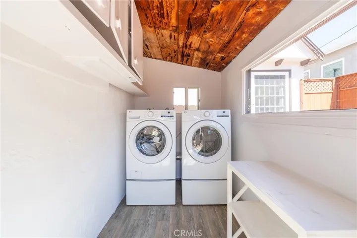 1305 Oak Avenue, Manhattan Beach, California 90266