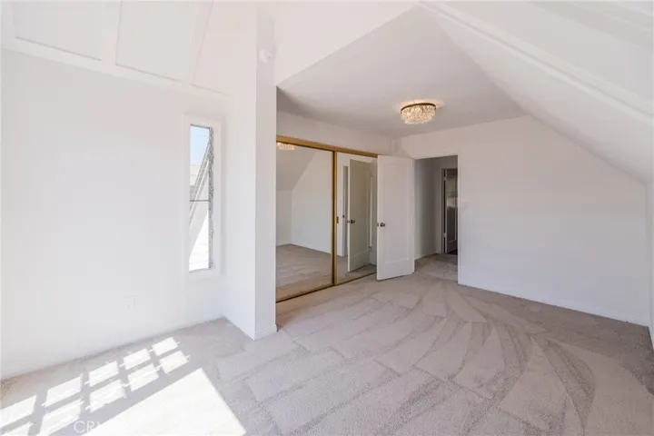 1305 Oak Avenue, Manhattan Beach, California 90266