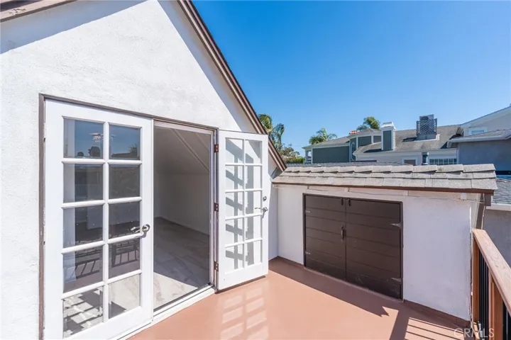 1305 Oak Avenue, Manhattan Beach, California 90266