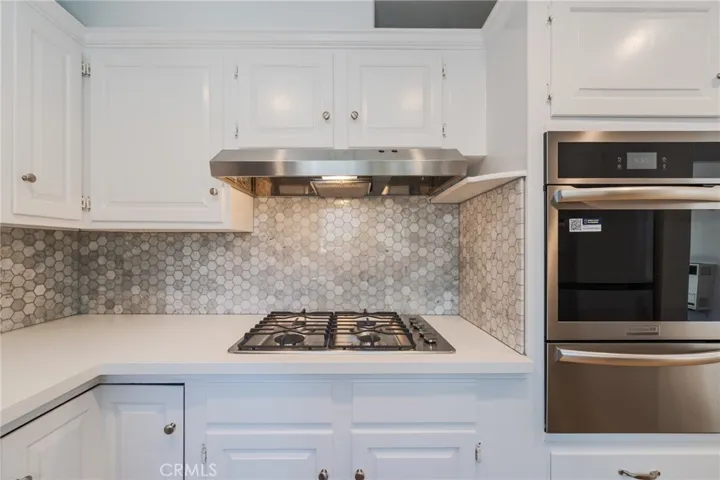 1305 Oak Avenue, Manhattan Beach, California 90266