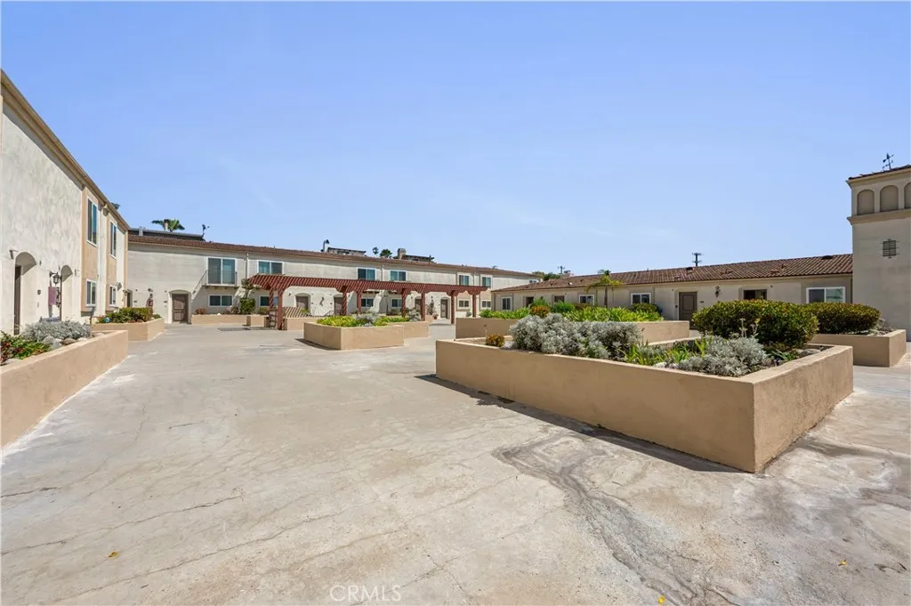 120 S Francisca Avenue 18, Redondo Beach, California 90277 — photo 4