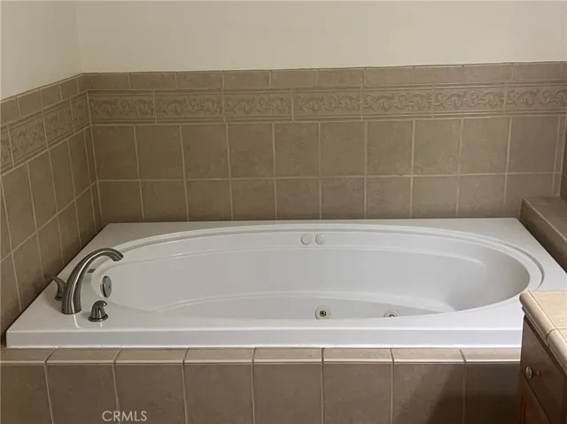 1192 Man O War, Norco, California 92860