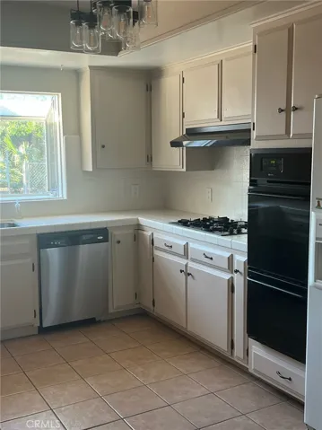 1192 Man O War, Norco, California 92860