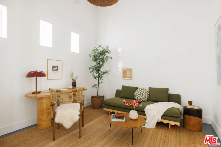 1010 Sycamore Avenue 101, South Pasadena, California 91030