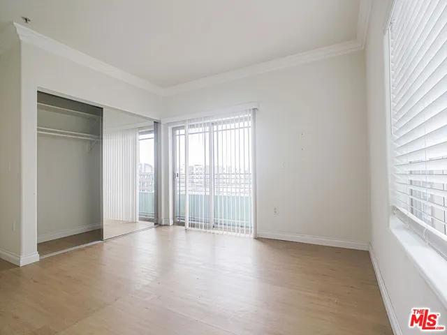 1042 S Kingsley Drive Ph2, Los Angeles, California 90006