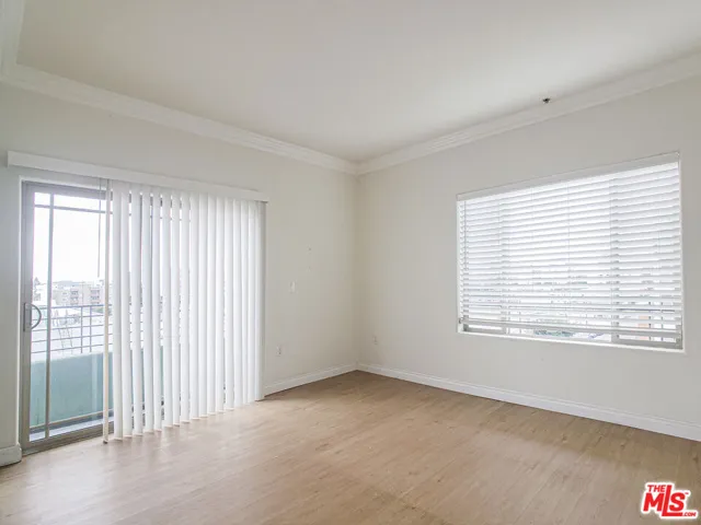 1042 S Kingsley Drive Ph2, Los Angeles, California 90006