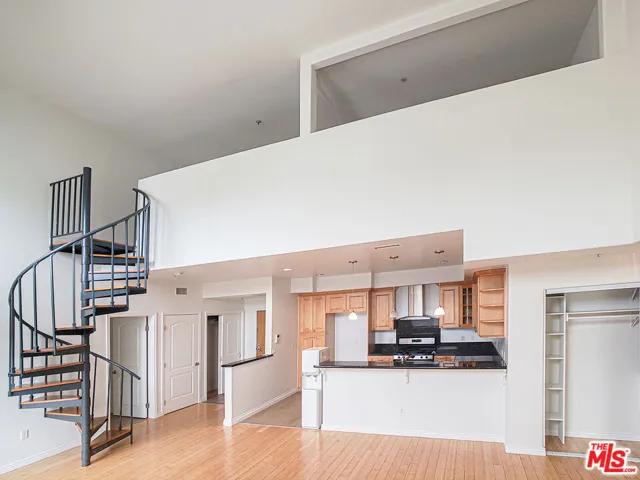 1042 S Kingsley Drive Ph2, Los Angeles, California 90006
