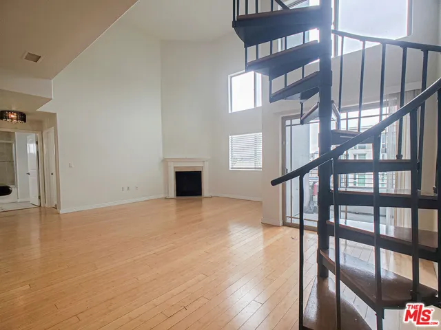 1042 S Kingsley Drive Ph2, Los Angeles, California 90006
