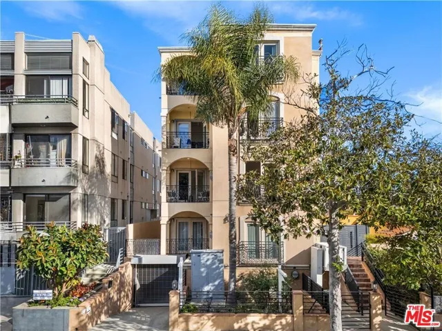 918 S Wooster Street 2, Los Angeles, California 90035