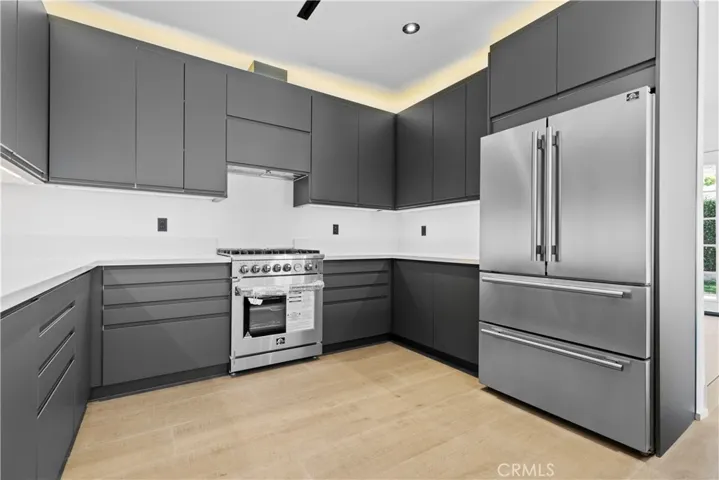536 Hampton Road, Burbank, California 91504