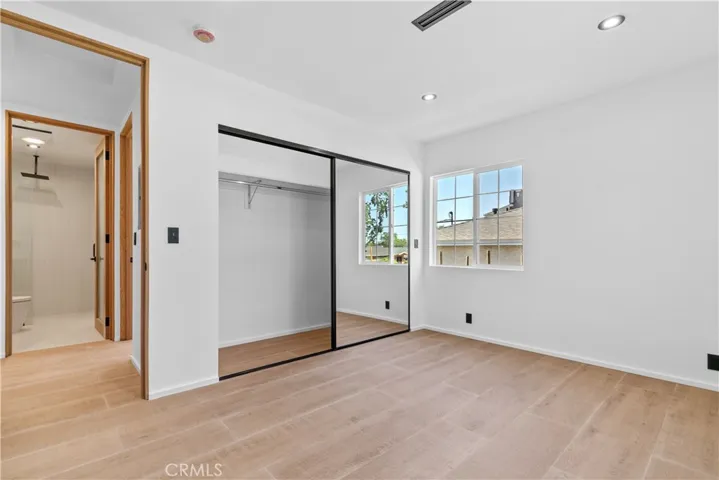 536 Hampton Road, Burbank, California 91504