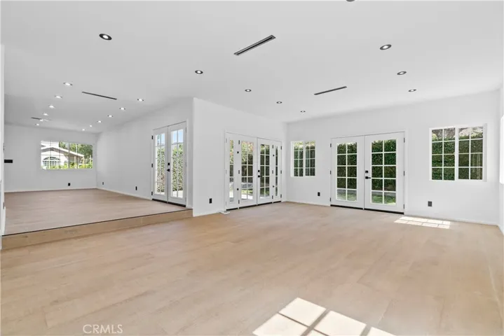 536 Hampton Road, Burbank, California 91504