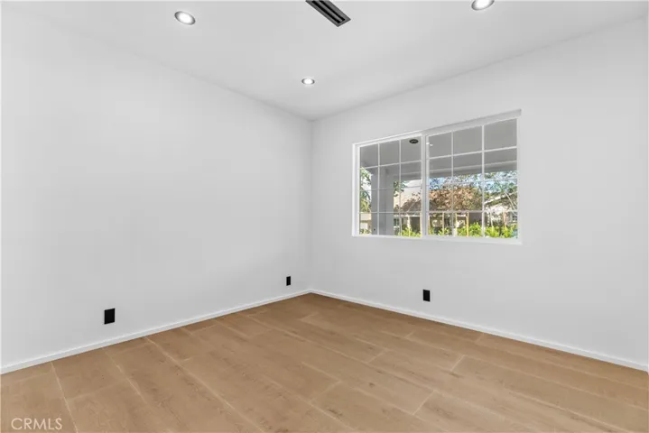 536 Hampton Road, Burbank, California 91504