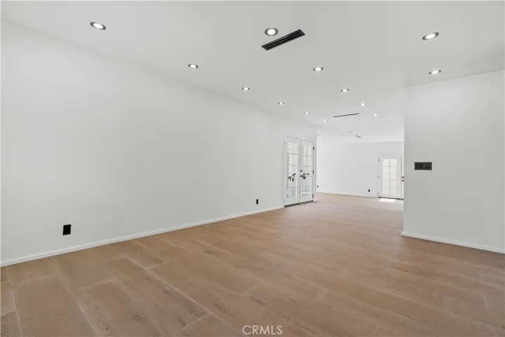 536 Hampton Road, Burbank, California 91504