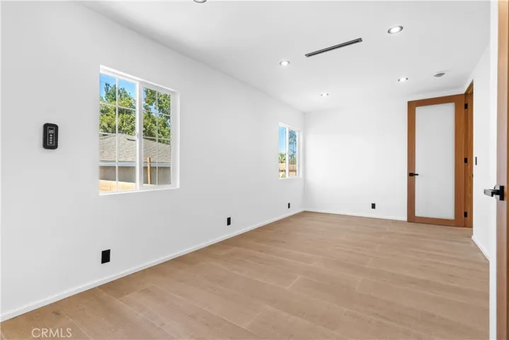 536 Hampton Road, Burbank, California 91504