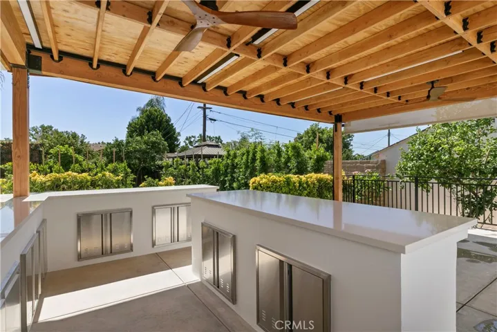 536 Hampton Road, Burbank, California 91504