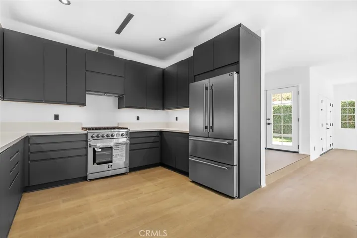 536 Hampton Road, Burbank, California 91504