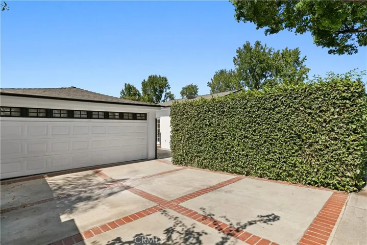 536 Hampton Road, Burbank, California 91504