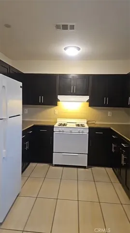 812 E 76th, Los Angeles, California 90001
