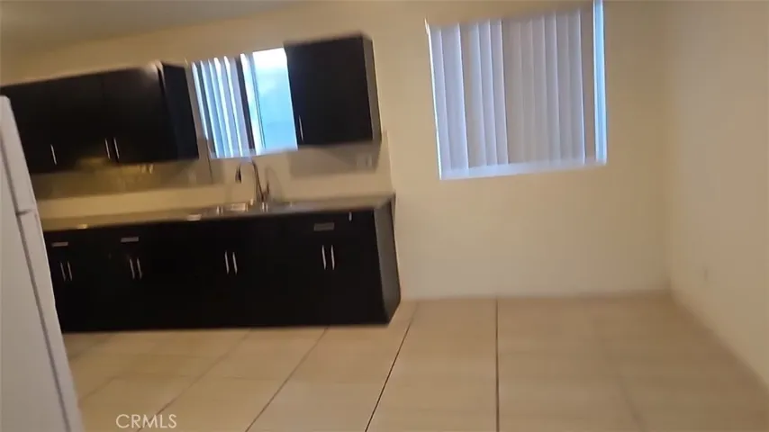 812 E 76th, Los Angeles, California 90001