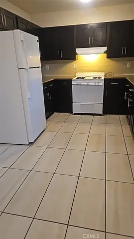 812 E 76th, Los Angeles, California 90001