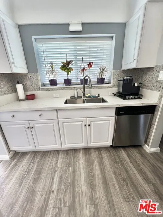 KITCHEN IMAGE 2